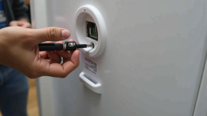 Error D en Frigorífico WHIRLPOOL: Causas y Soluciones Seguras